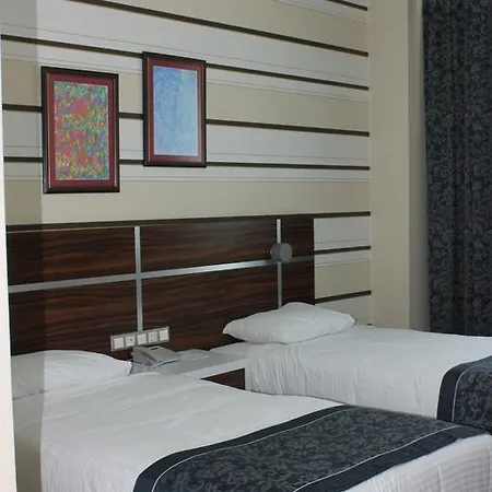 Kuzucular Park 4* アクサライ