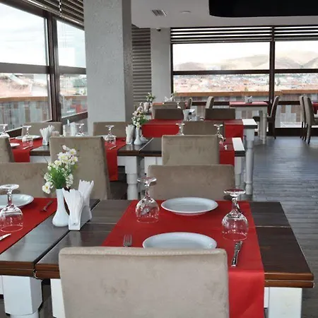 Kuzucular Park アクサライ